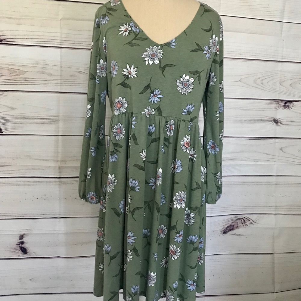 Old Navy | Floral Empire Waist Long Sleeve Dress